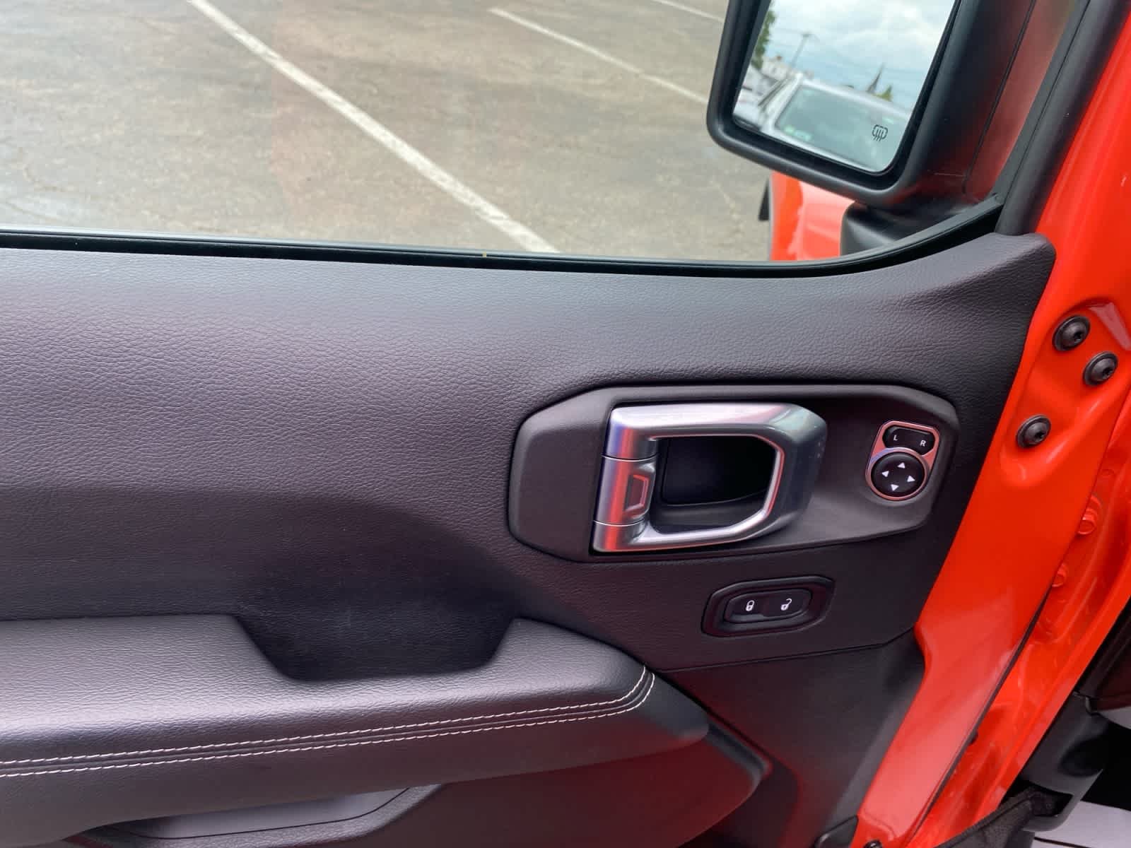 Used 2023 Punkn Metallic Clearcoat Jeep Sahara image 23