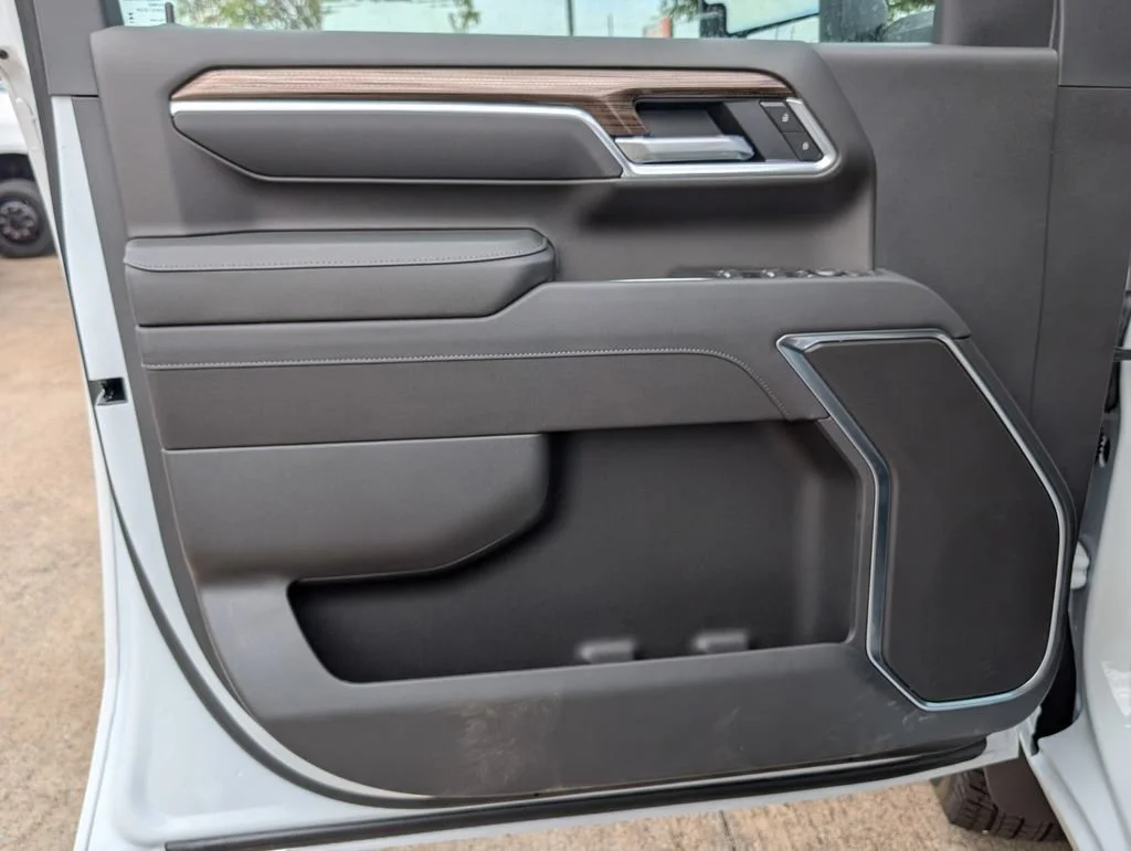 New 2026 Summit White Chevrolet LT image 12