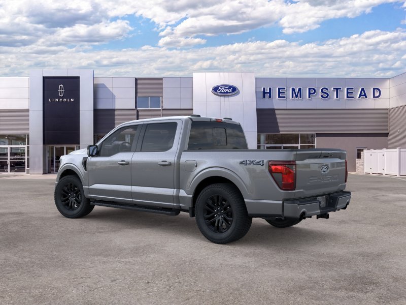 New 2026 Carbonized Gray Metallic Ford XLT image 4