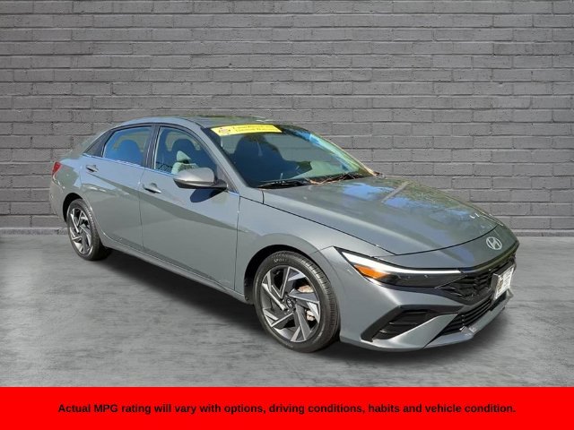 Used 2024 Gray Hyundai SEL image 9