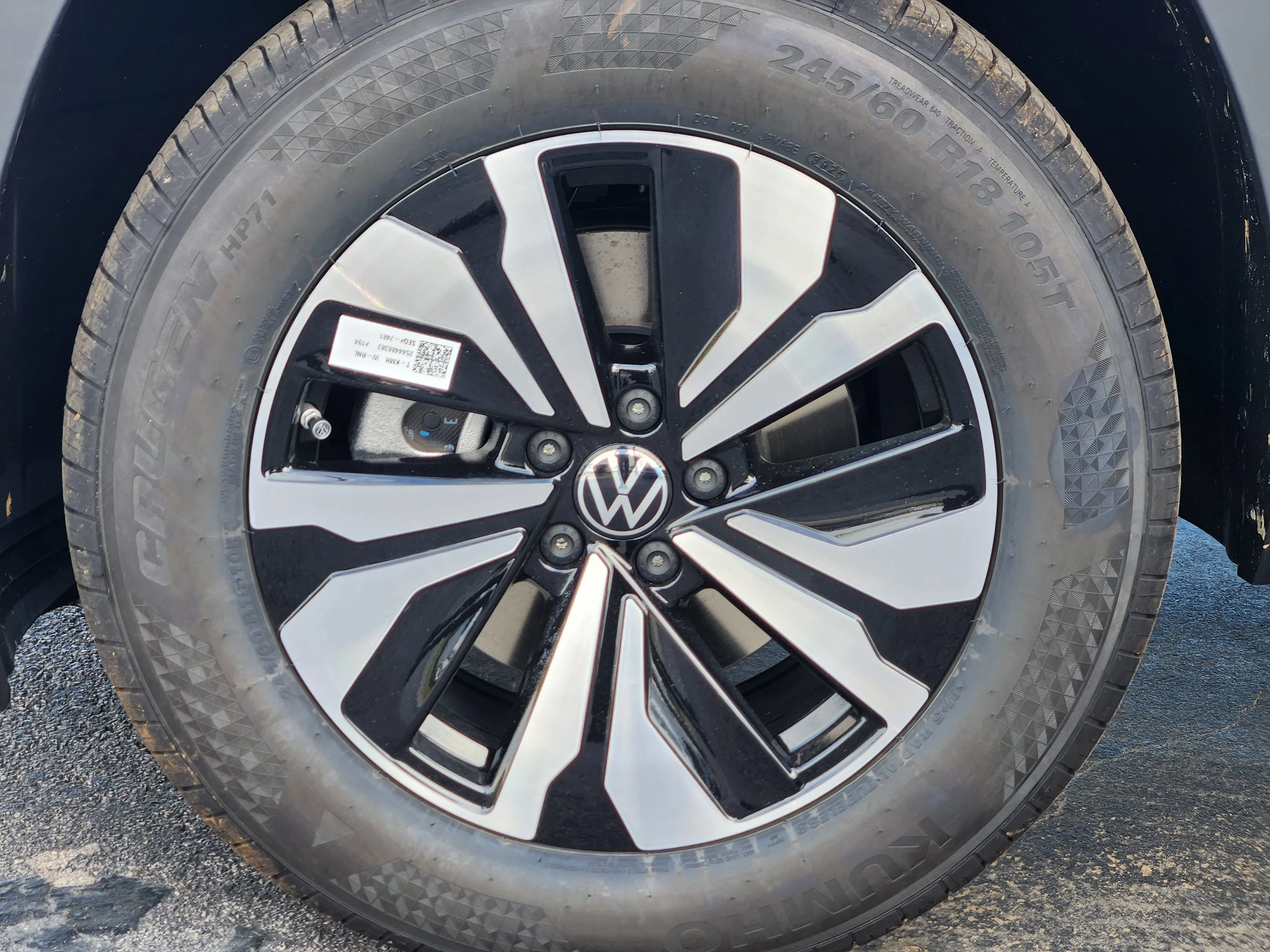 New 2026 White Volkswagen 2.0T SE image 7