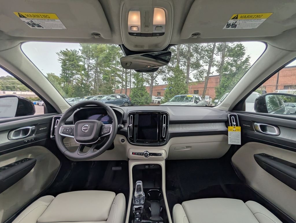 2026 Volvo XC40 Ultra - Photo 11