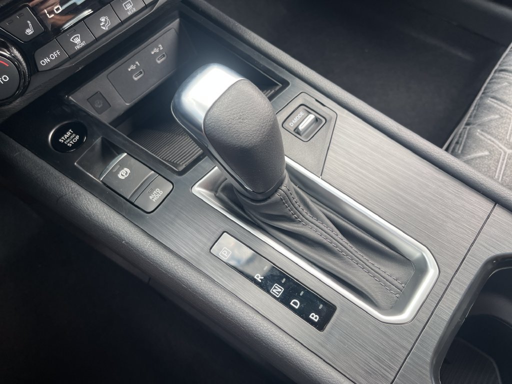 New 2027 Brown Nissan SV image 19