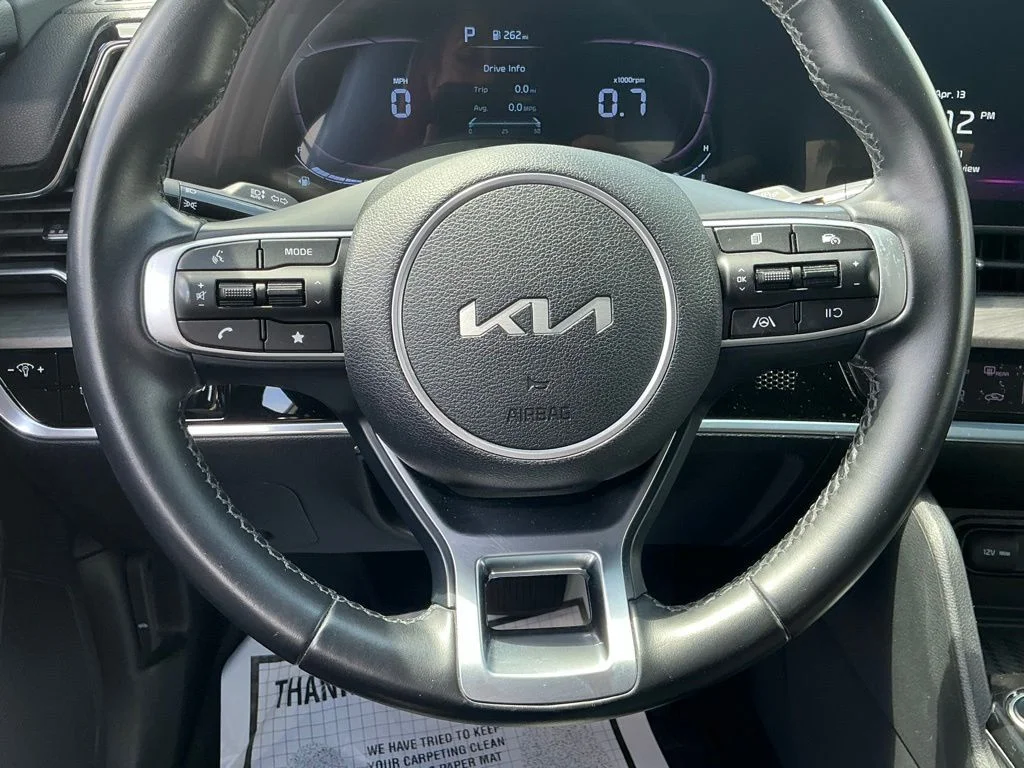 Used 2023 White Kia X-Line image 38