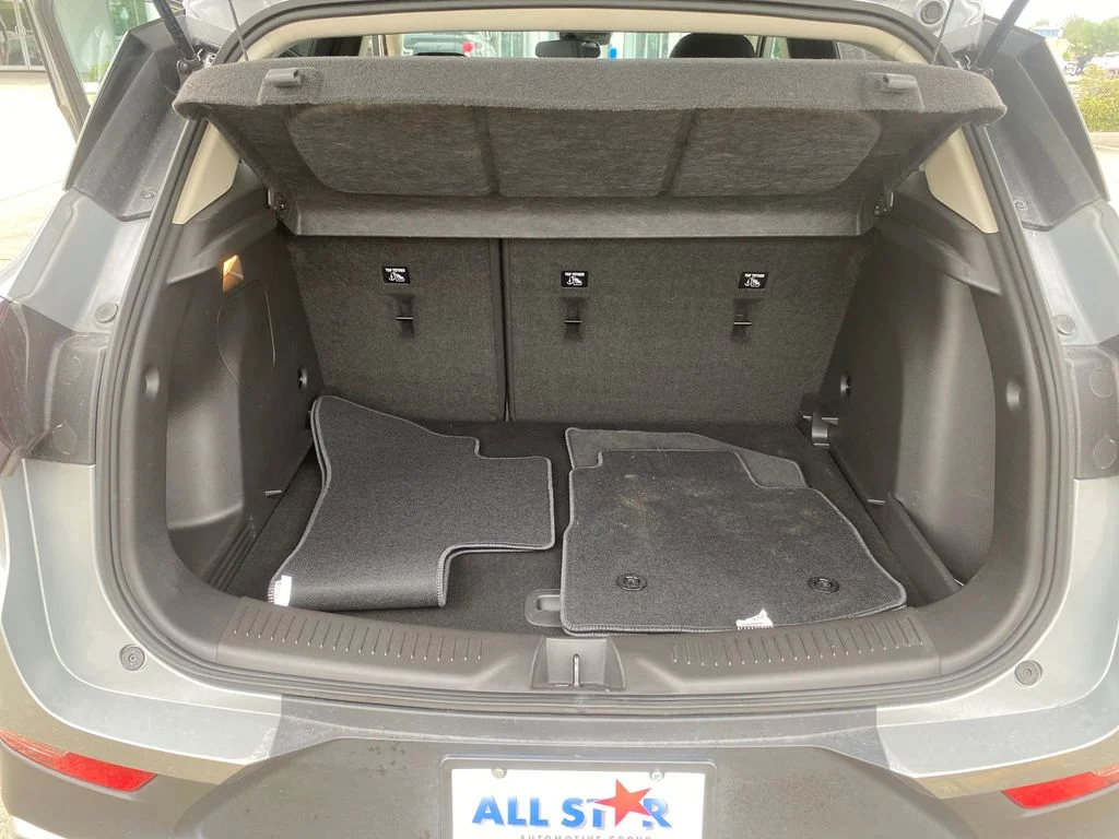 Used 2023 Gray Buick Preferred image 27