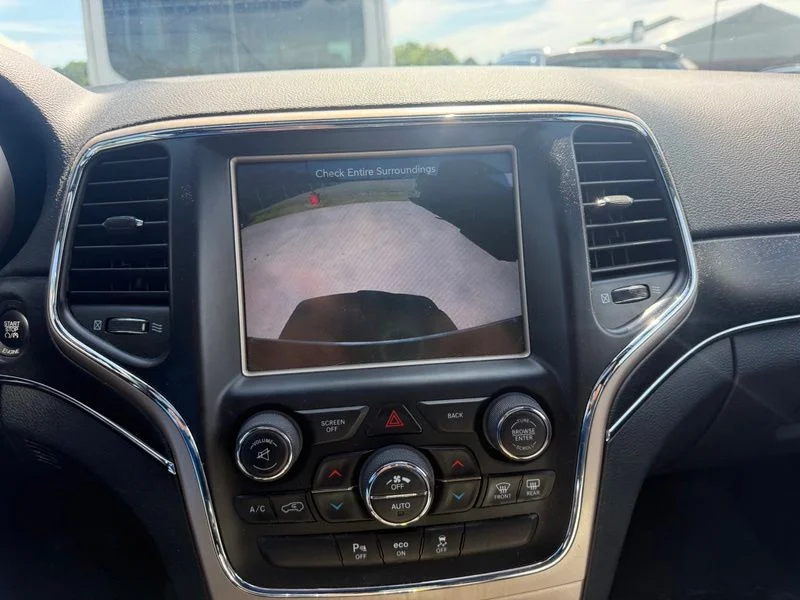 Used 2015 Black Jeep Limited image 14