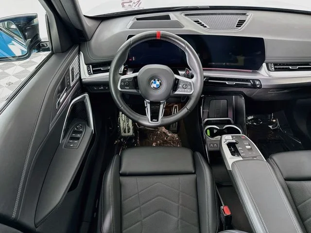 Used 2025 Blue BMW M35i image 24