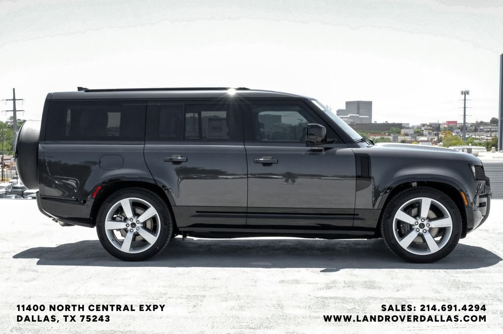 2026 Land Rover Defender X-Dynamic SE - Photo 5