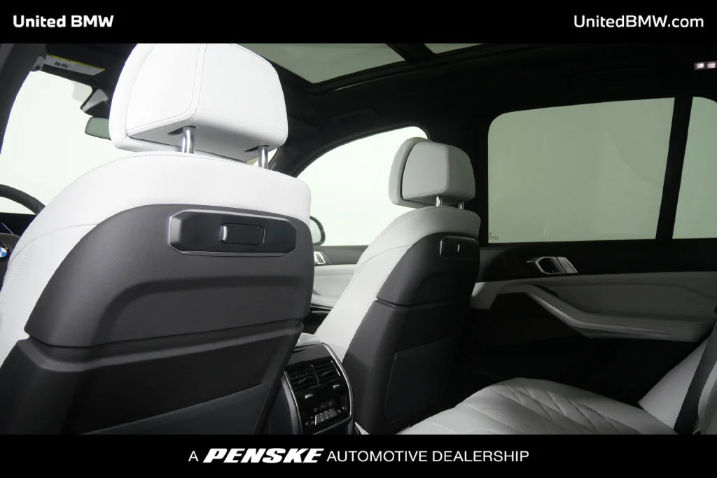 New 2026 Gray Metallic BMW xDrive40i image 17