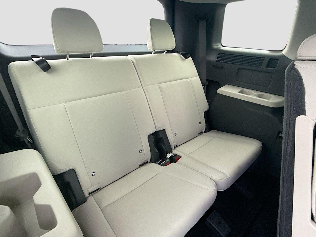 New 2026 Serenity White Hyundai SE FWD image 19