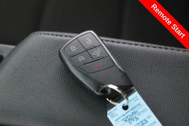 Used 2024 Red GMC Elevation image 3