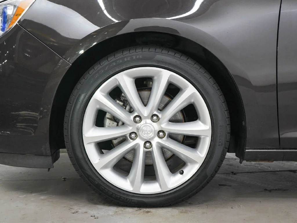 Used 2014 MOCHA BRONZE METALLIC Buick 4dr Sdn image 27