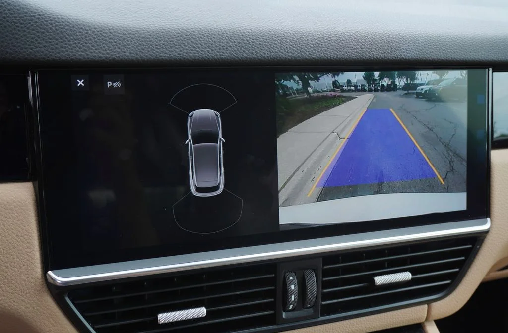 Used 2019 White Porsche Base image 20