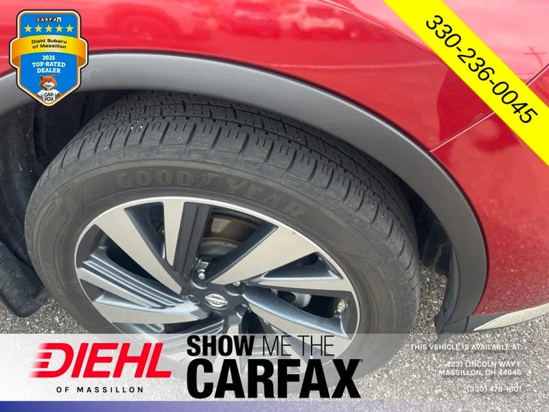 Used 2017 Red Nissan Platinum image 7