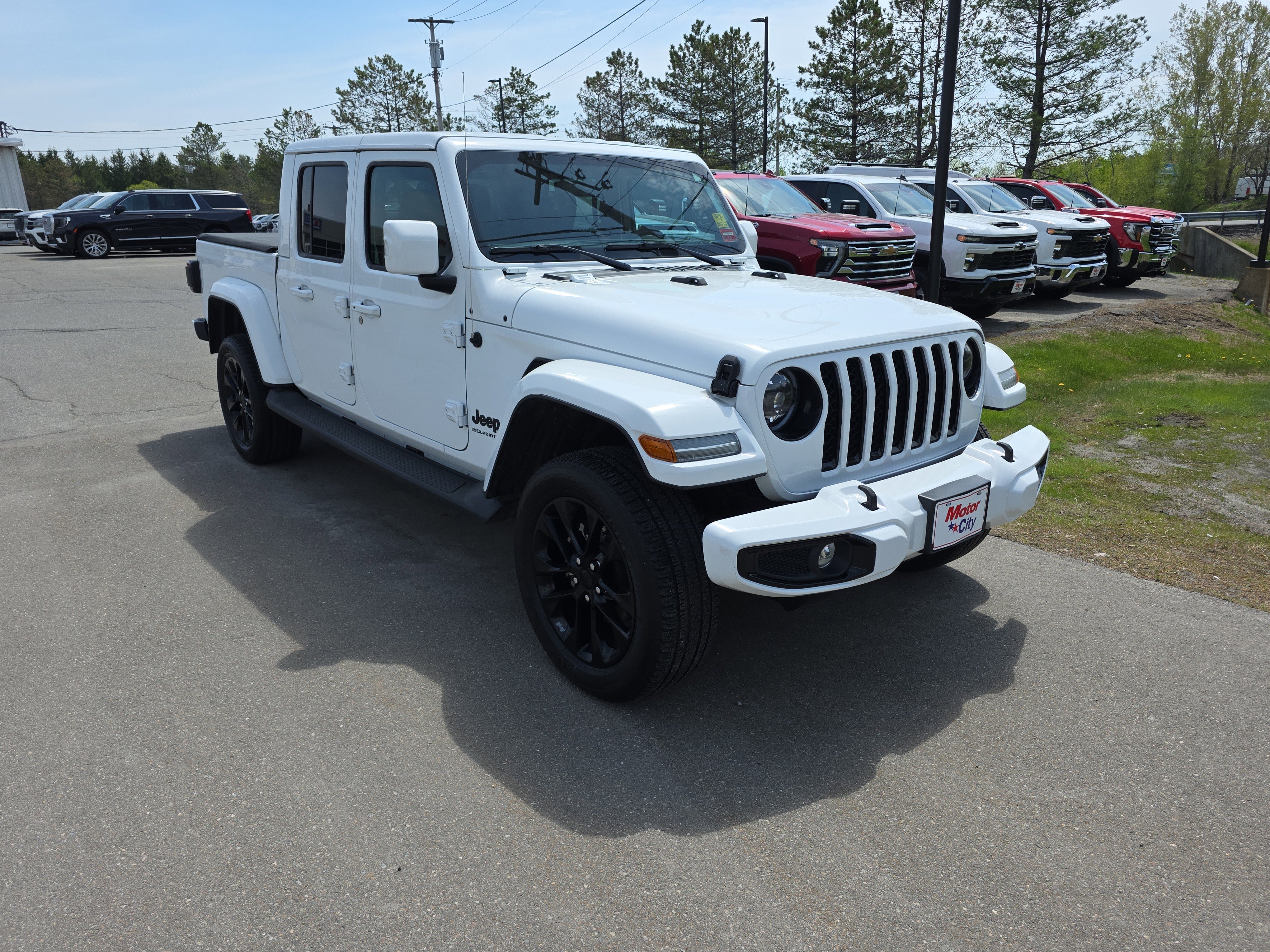 Used 2023 Bright White Clearcoat Jeep High Altitude image 7