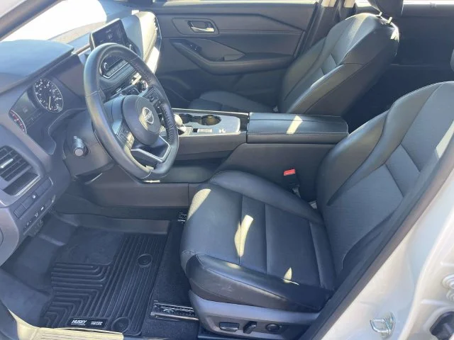Certified Used 2024 Everest White P Nissan SV image 15