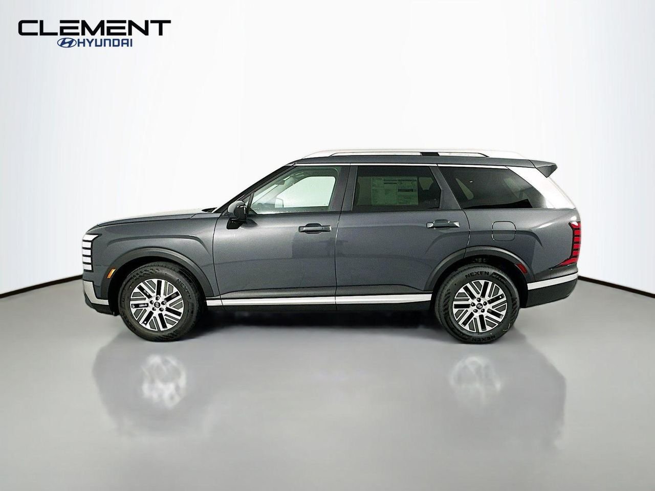 New 2026 Gray Hyundai SEL 8P image 4