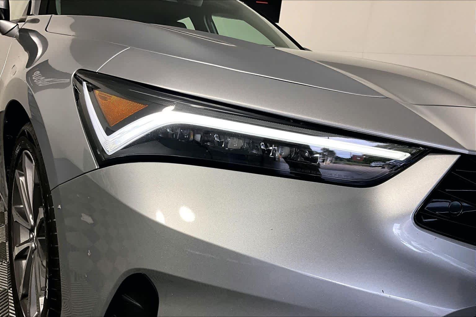 Used 2024 Lunar Silver Metallic Acura  image 27