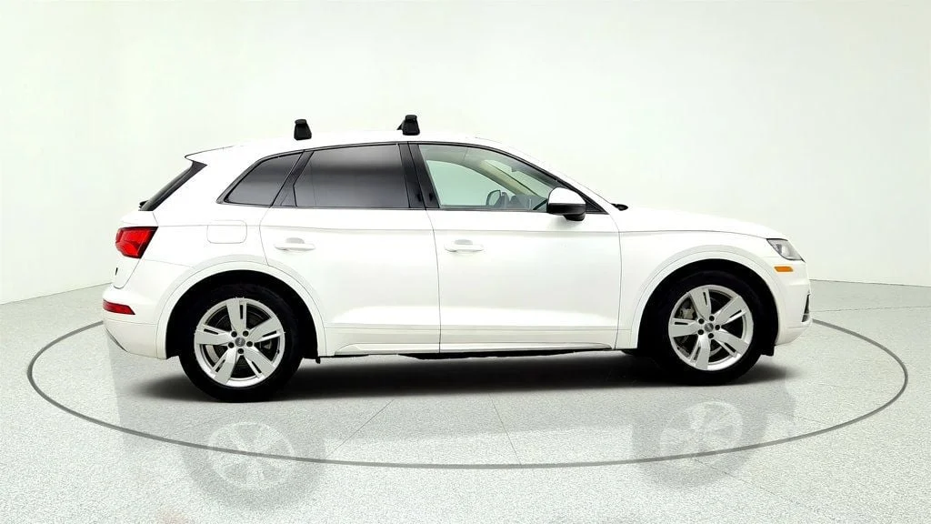 Used 2018 Ibis White Audi 2.0 TFSI Premium Plus w/ Navigation Pkg & Cold Weather Pkg image 4