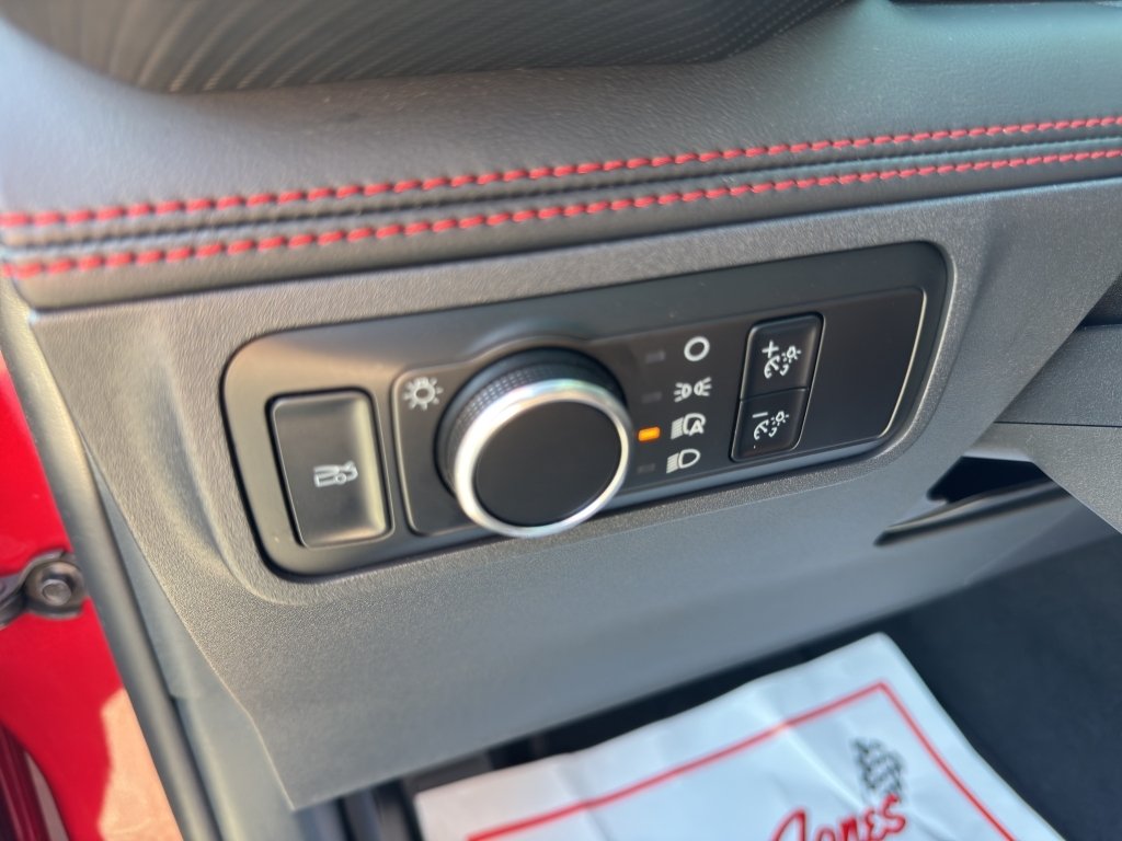 Used 2024 Rapid Red Metallic Tinted Clearcoat Ford GT Premium image 23