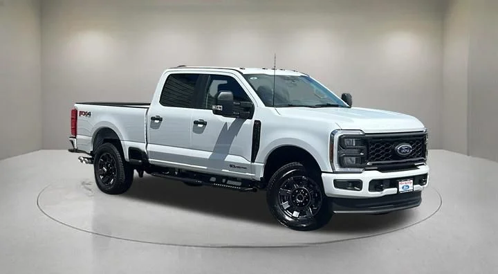 2026 Ford F-250 XL 4x4 Crew Cab 6-3/4' Box's photo
