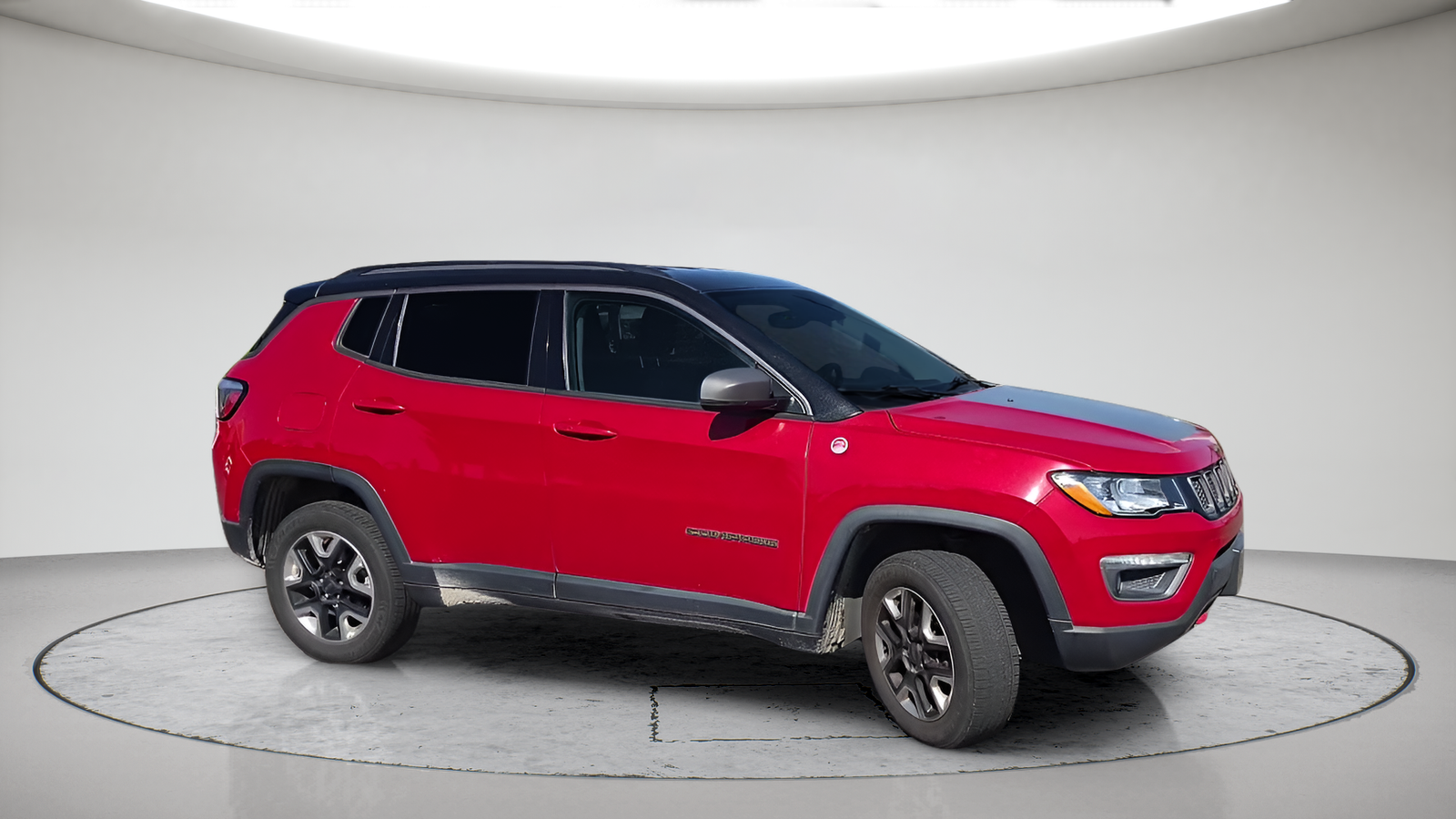 Used 2018 Redline Pearlcoat Jeep Trailhawk image 4