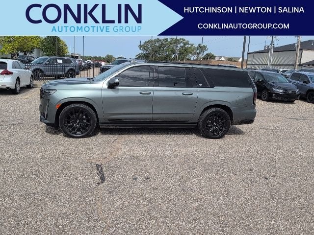 2023 Cadillac Escalade ESV 4WD Sport Platinum's photo