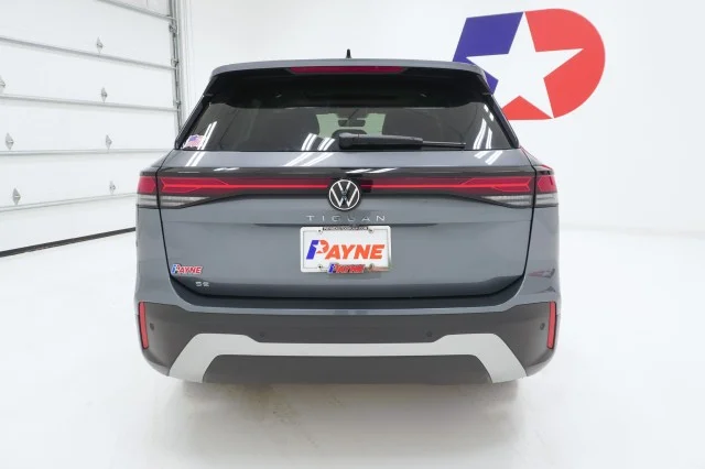 New 2026 Platinum Gray Metallic Volkswagen 2.0T SE image 6