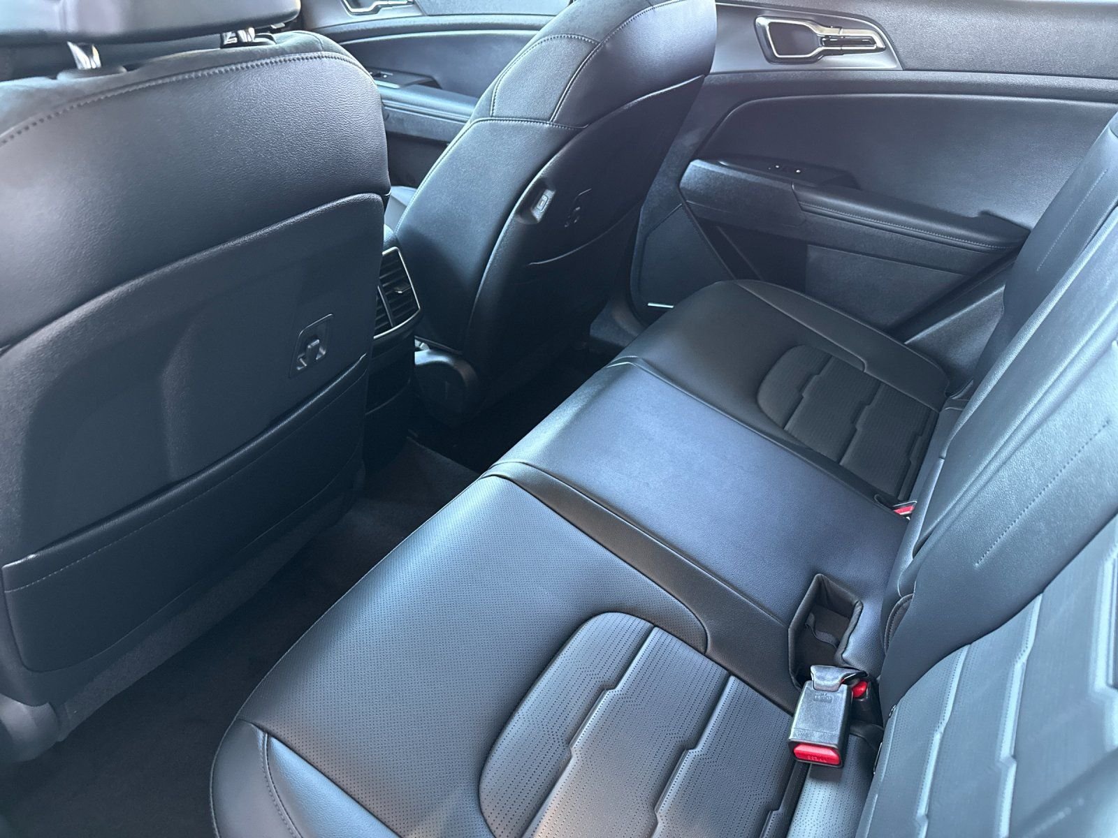 2026 Kia Sportage SX Prestige Hybrid - Photo 12