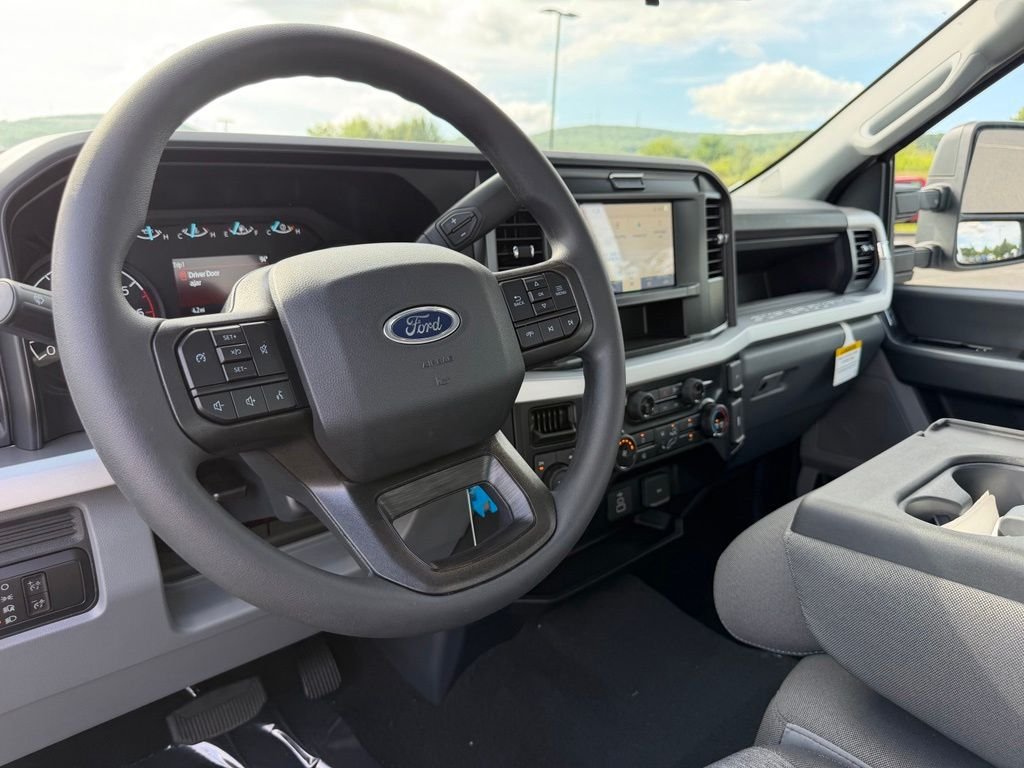 New 2026 Oxford White Ford F-350® XL image 3