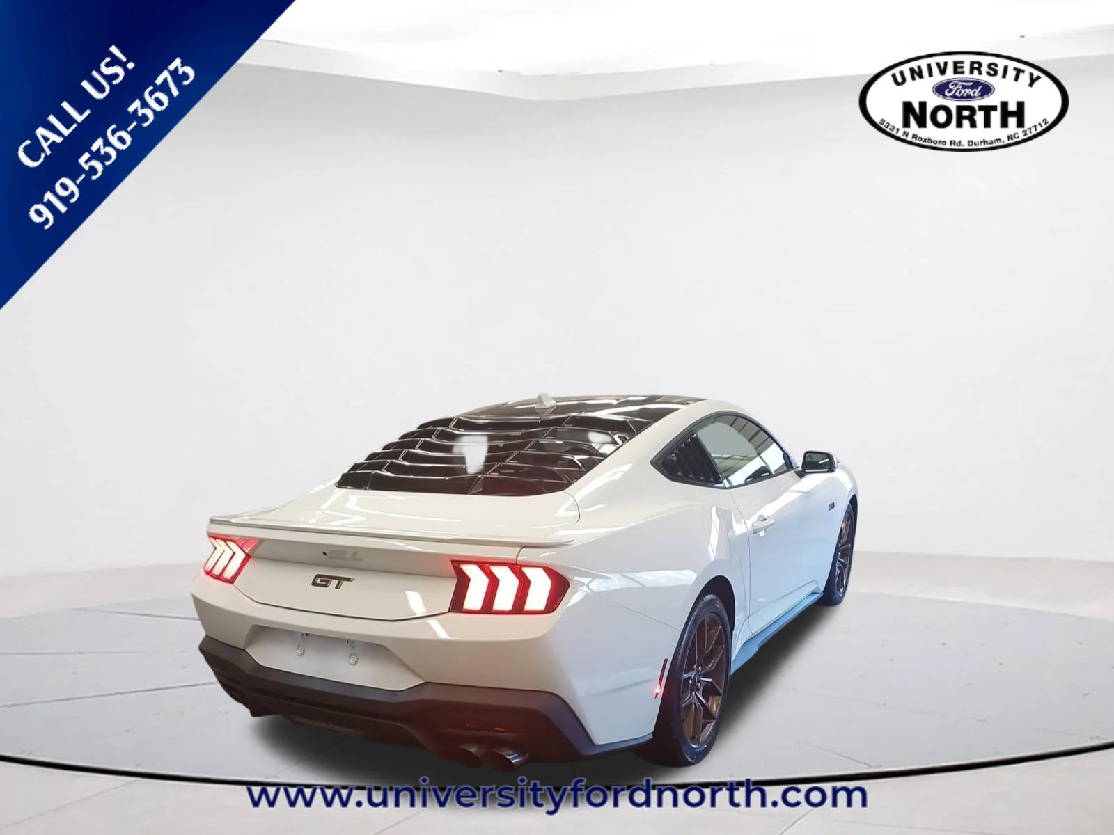 Used 2024 Oxford White Ford GT Premium image 3