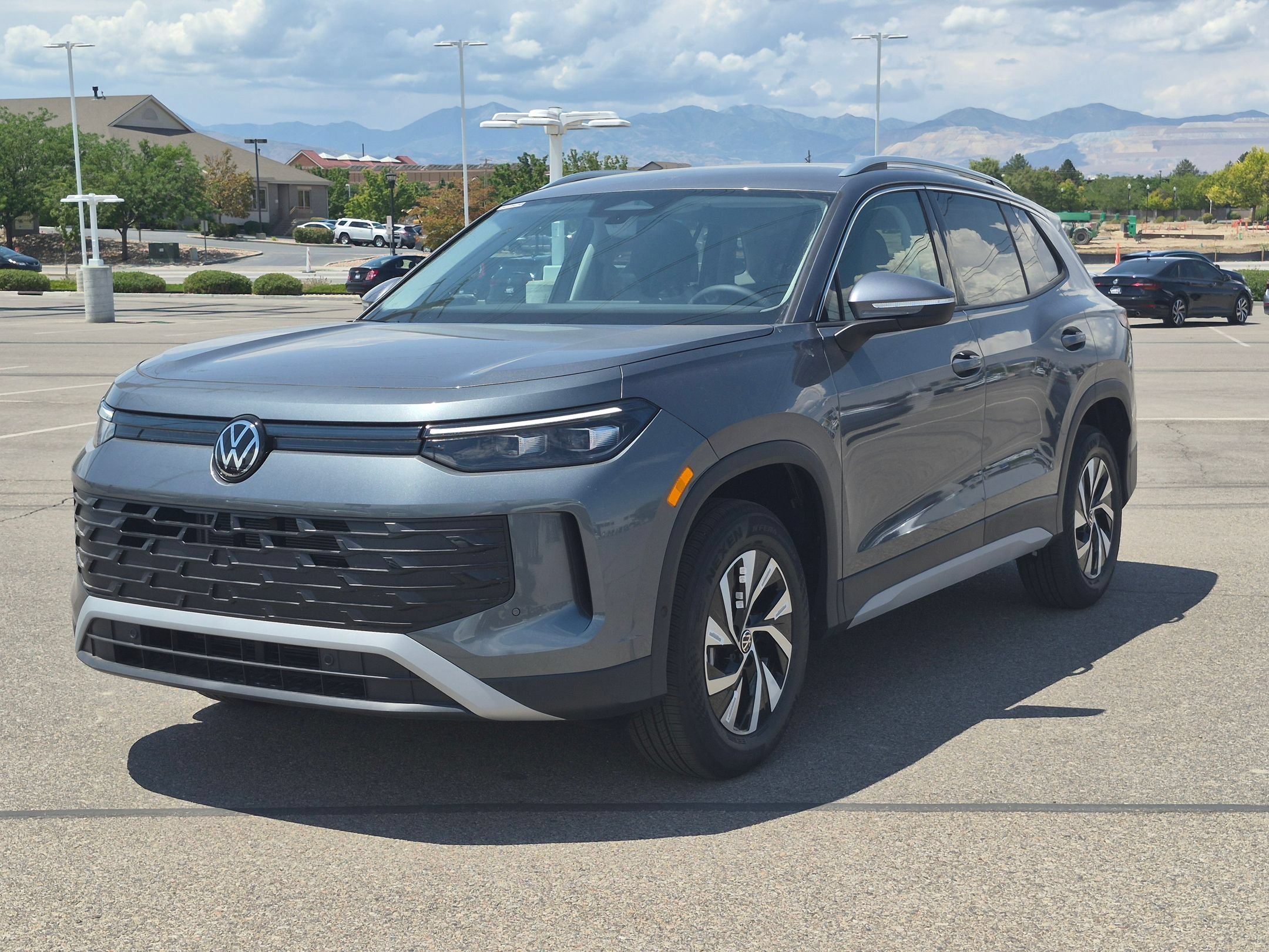 New 2026 Platinum Gray Metallic Volkswagen S image 8