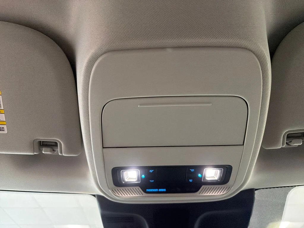 New 2026 Space Silver Metallic Ford MAX Active image 16