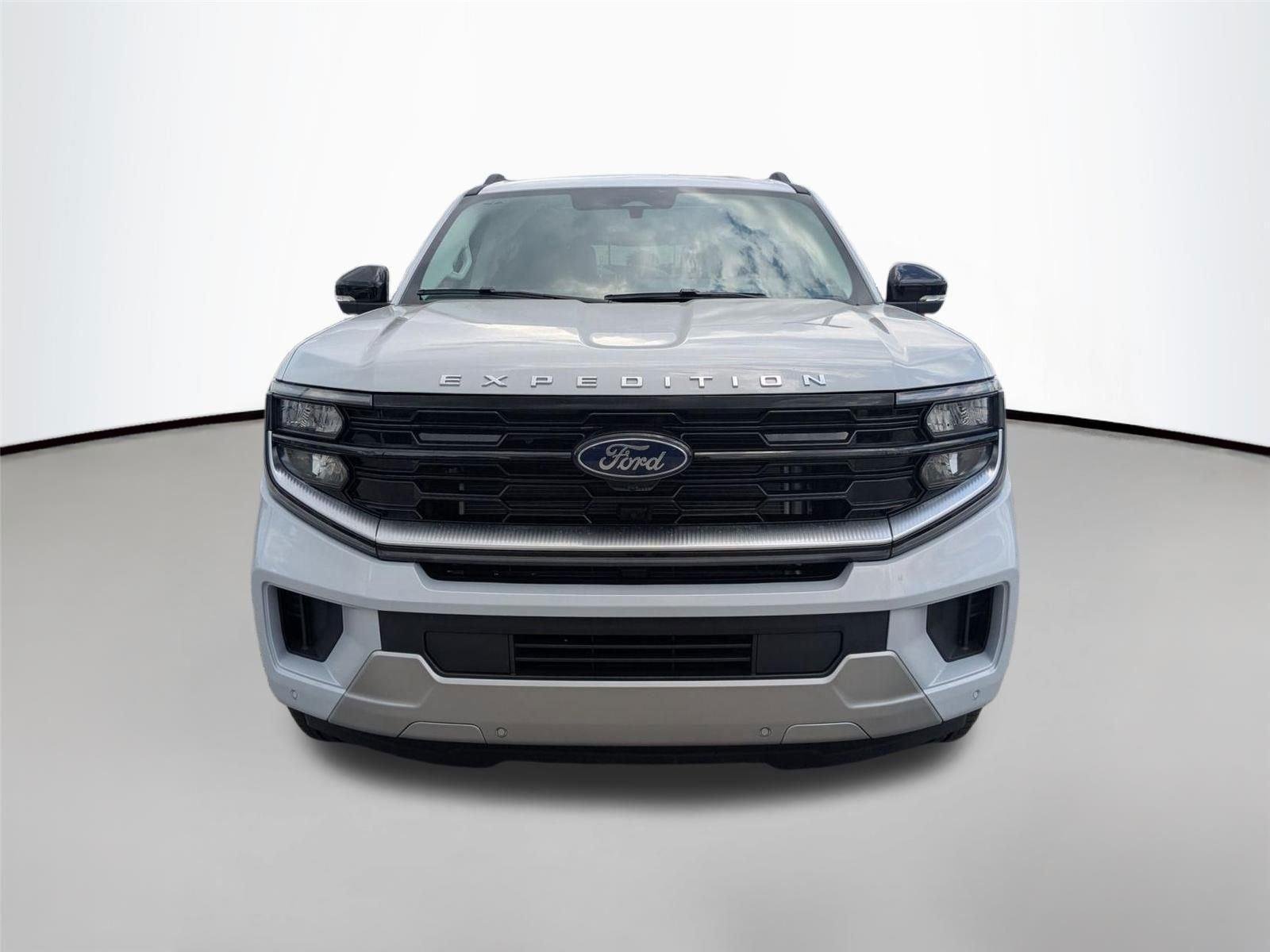 New 2026 Space Silver Metallic Ford Platinum® image 2