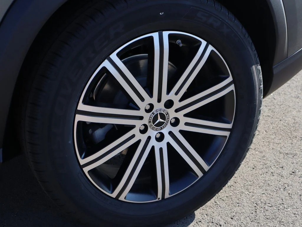 Used 2026 Selenite Gray Metallic Mercedes-Benz GLE 350 image 46