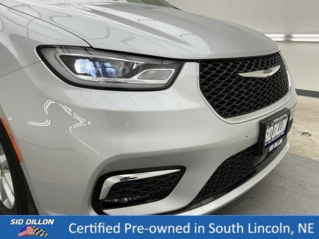 Used 2023 Silver Mist Clearcoat Chrysler Touring L image 26