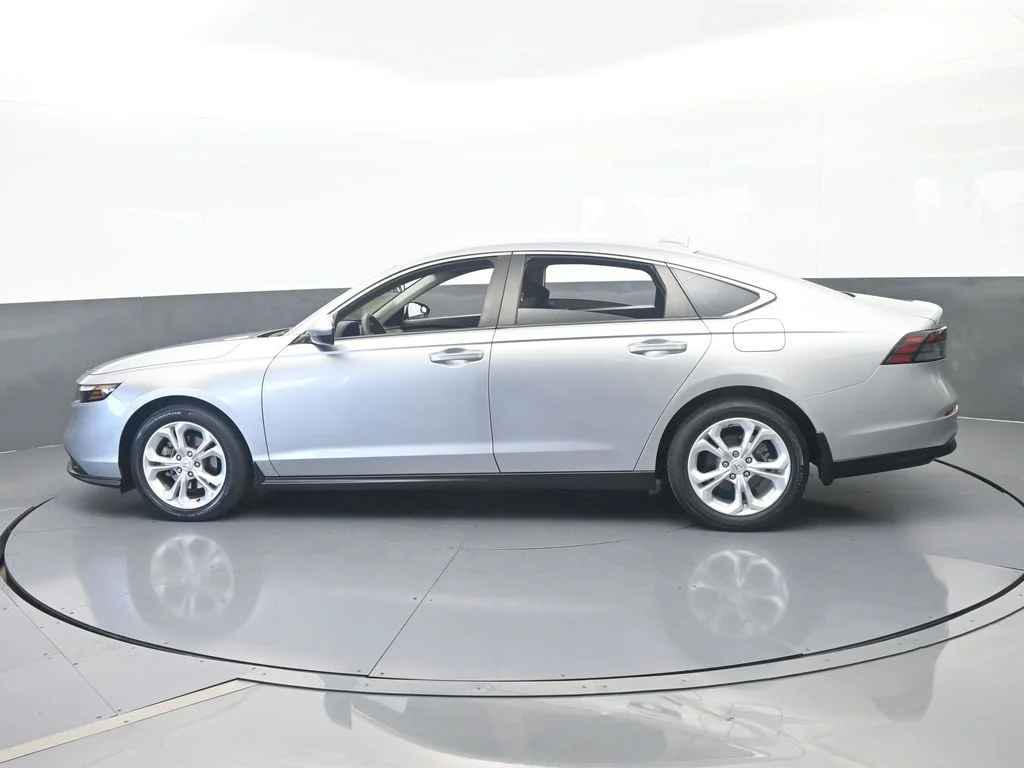 Used 2024 Silver Honda LX image 3