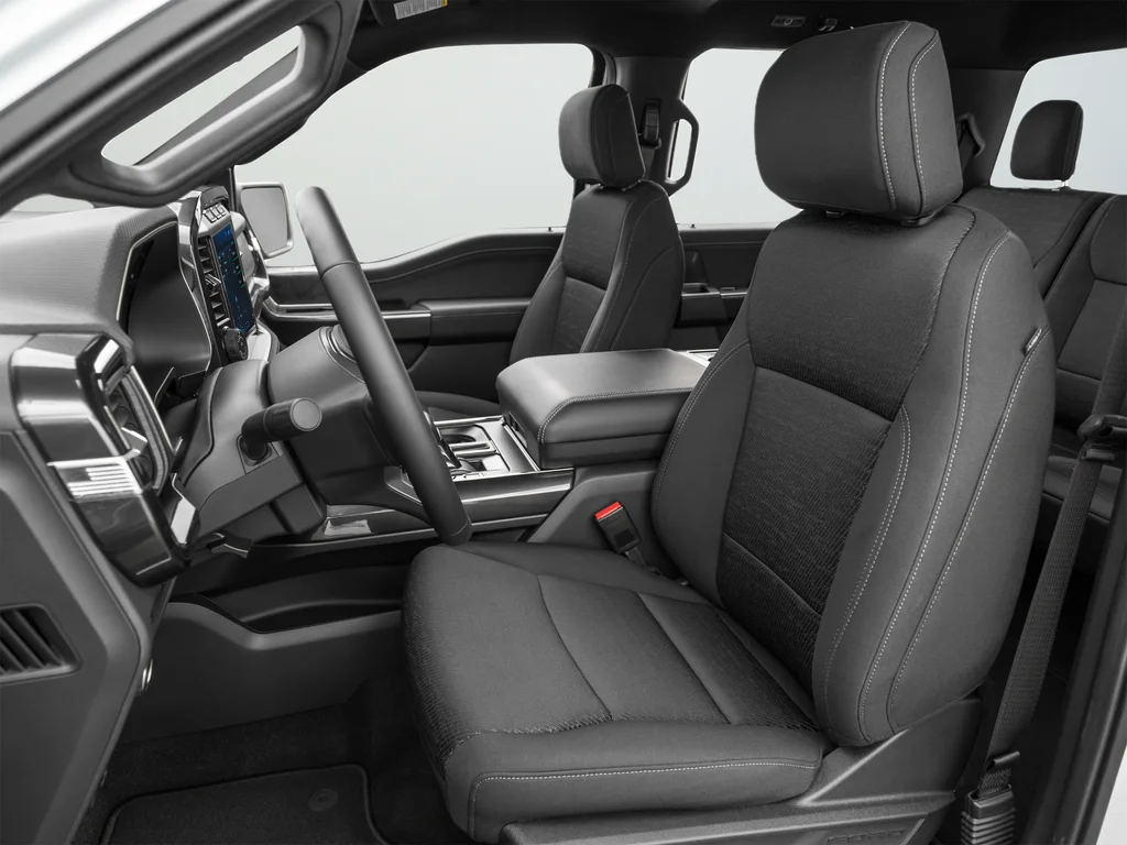 Used 2022 White Ford XLT image 14
