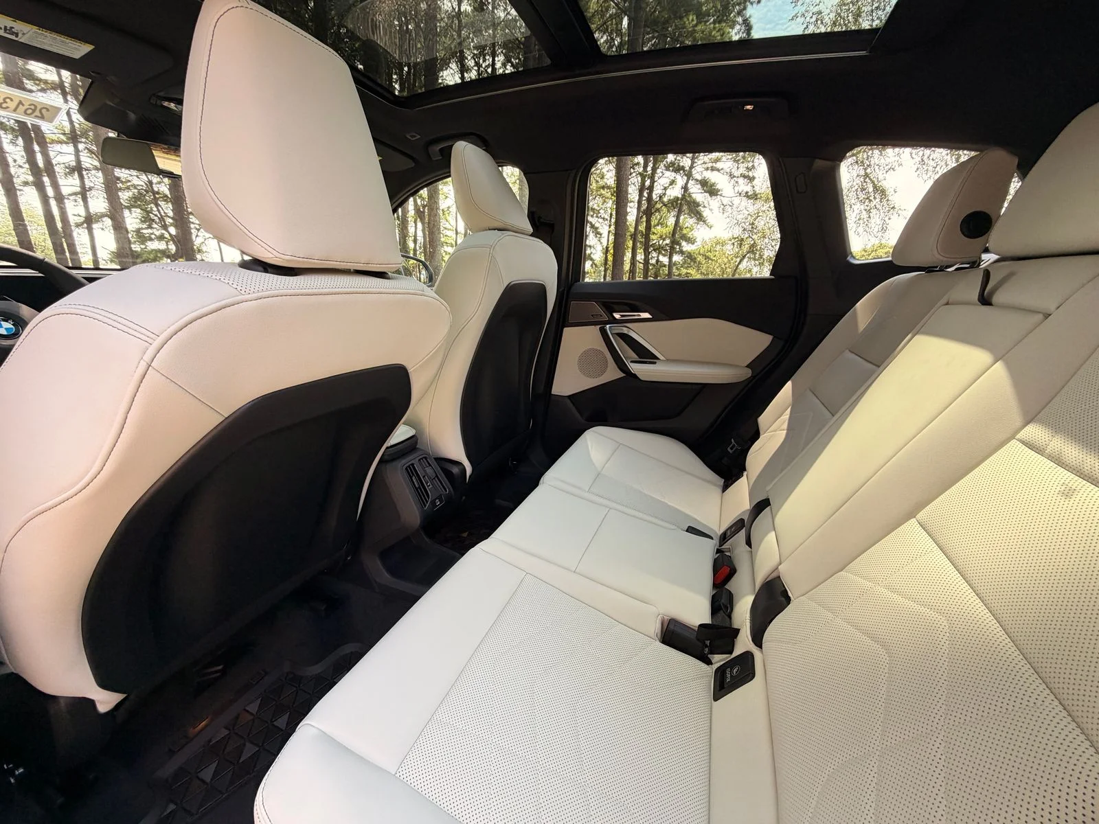 New 2026 Cape York Green Metallic BMW xDrive28i image 15
