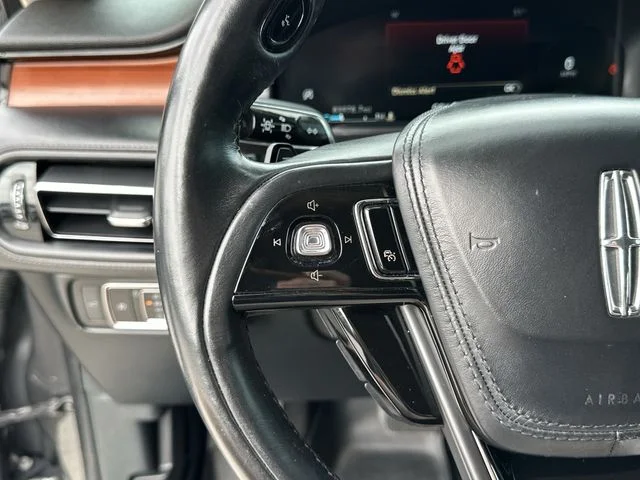 Used 2020 Gray Lincoln Reserve image 32