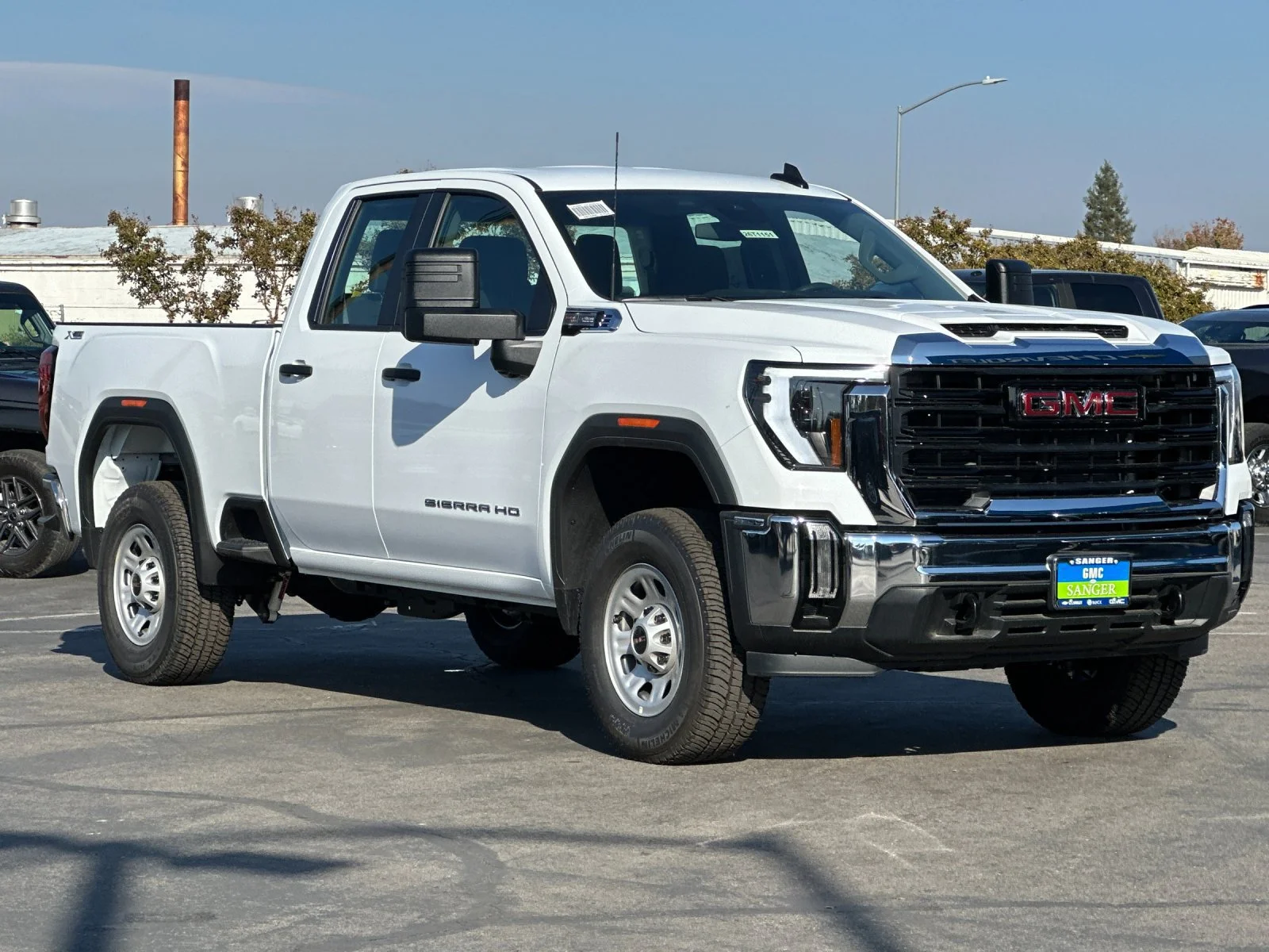 New 2026 Summit White GMC Pro image 2