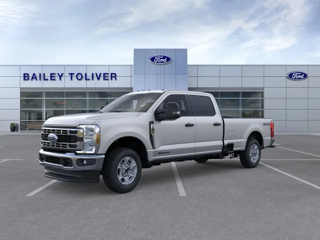 2026 Ford Super Duty F-350® XLT