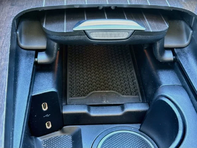 2025 Mercedes-Benz E-Class E350 - Photo 30