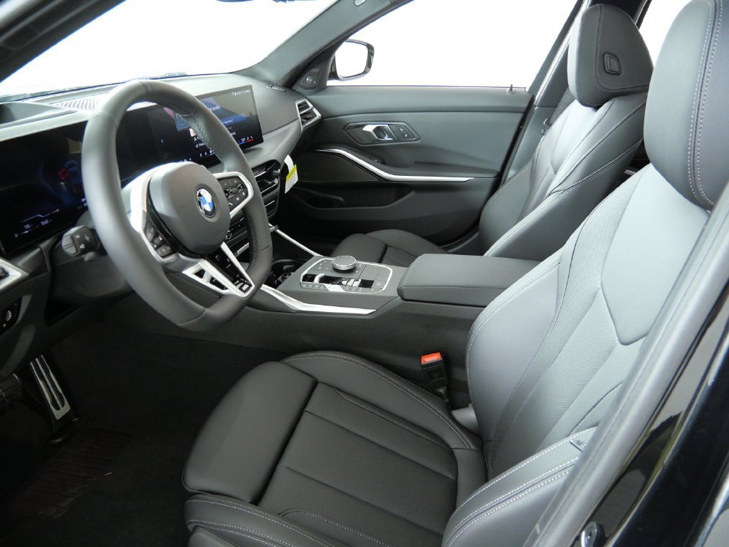 New 2026 Black Sapphire Metallic BMW 330i xDrive image 33