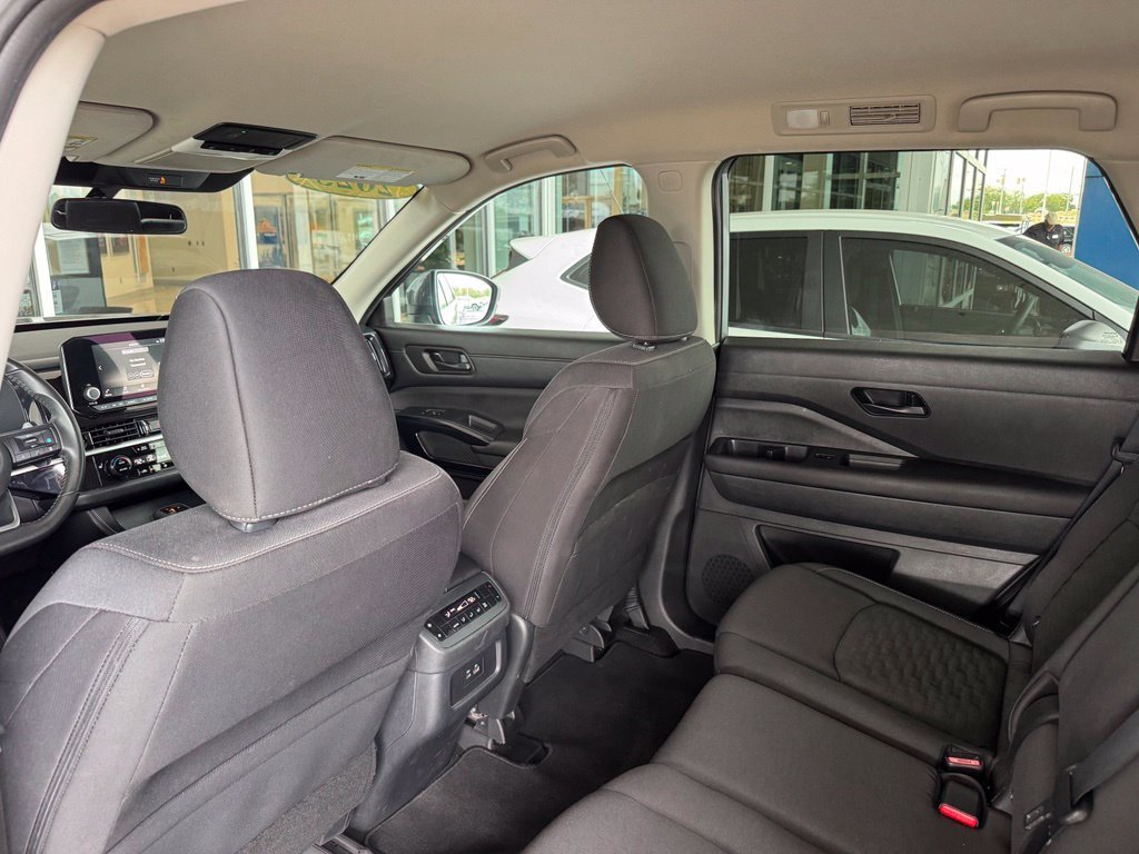 Used 2025 Gray Nissan SV image 22
