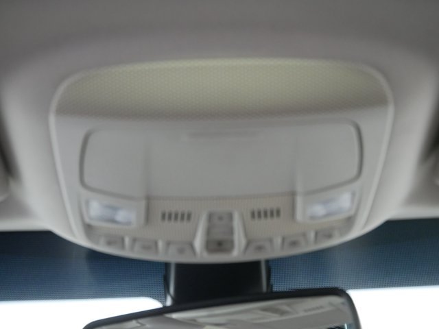 Used 2015 Guard Metallic Ford Titanium image 24