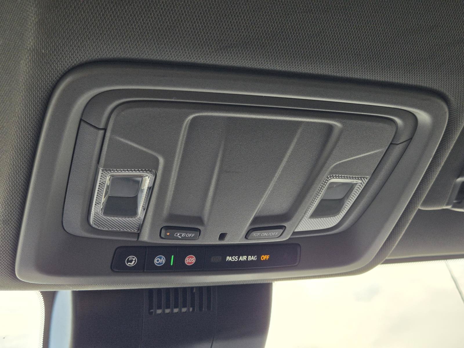Used 2025 Summit White Chevrolet Custom image 30
