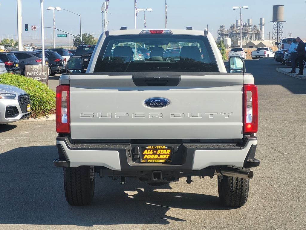 New 2026 Avalanche Ford F-350® XL image 4