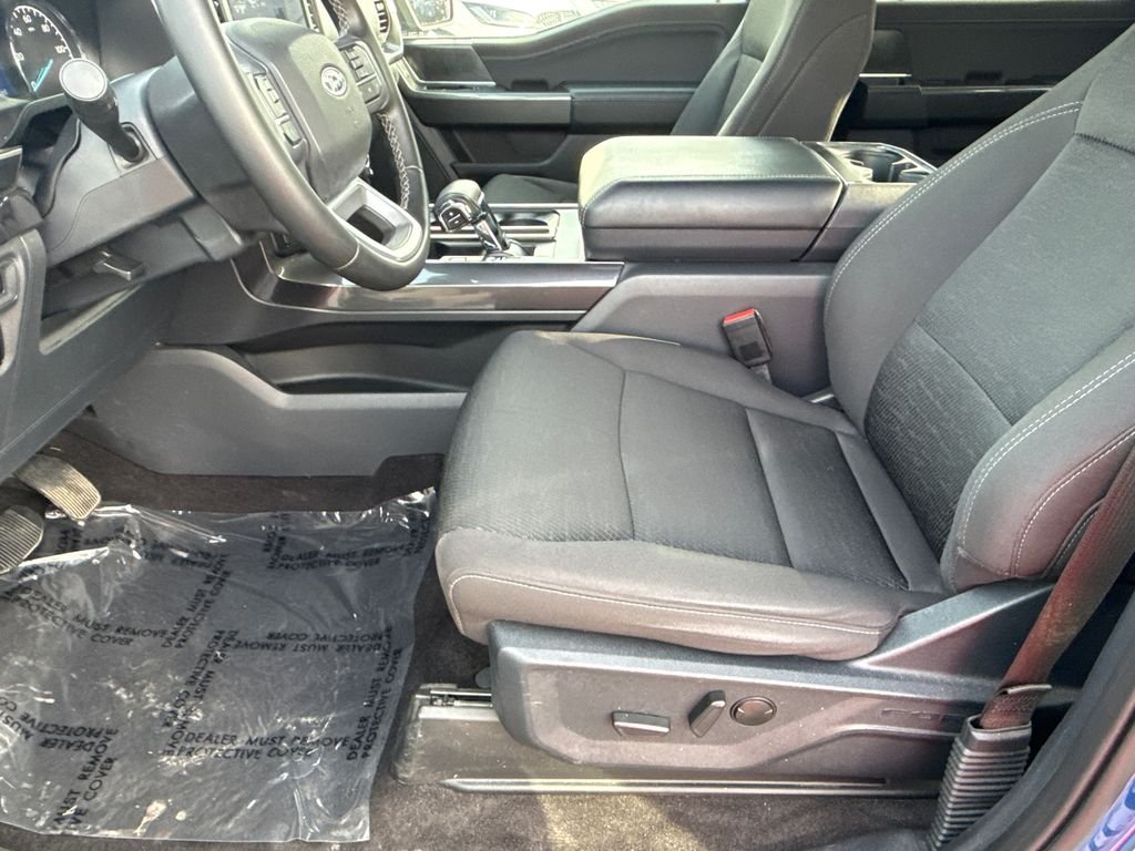 Used 2023 Blue Ford XLT image 9