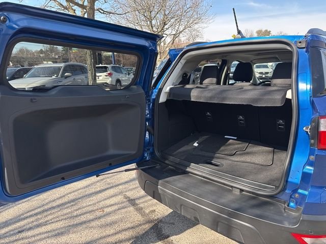 Used 2021 Blue Ford SE image 26